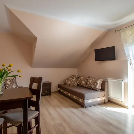 Πανσιόν Zielona