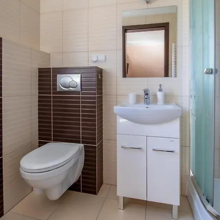 Zielona Πανσιόν 3*