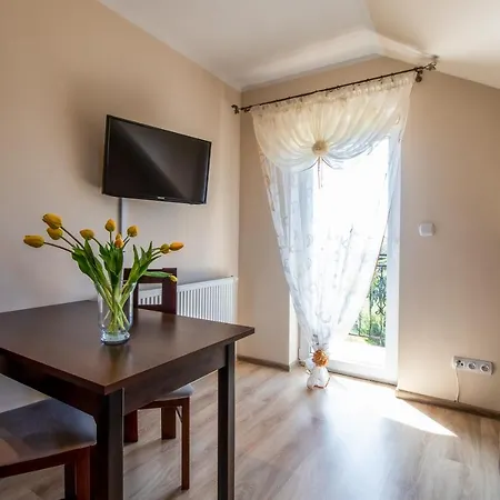 Πανσιόν Zielona